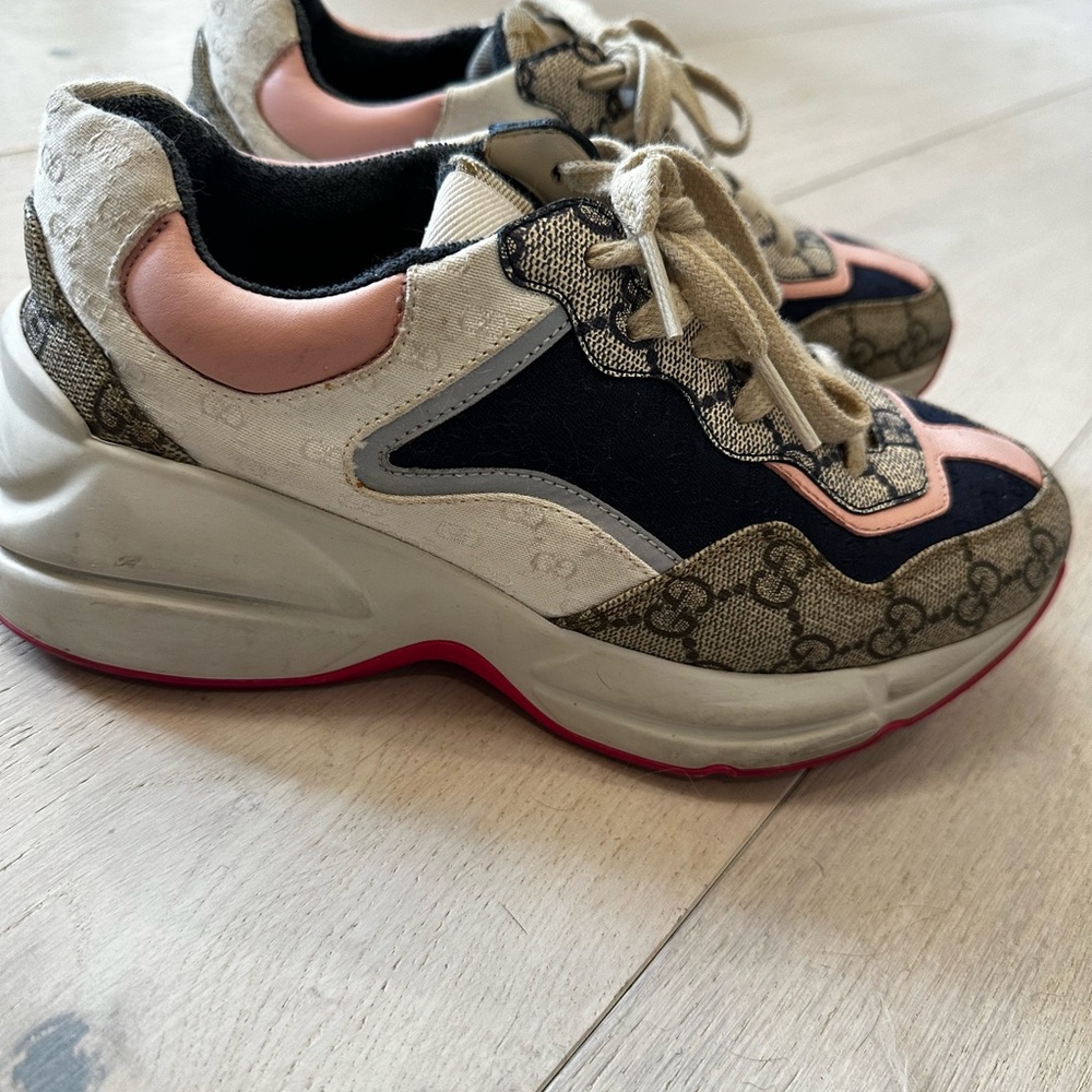 Gucci Rhyton Sneakers - Picture 2 of 6